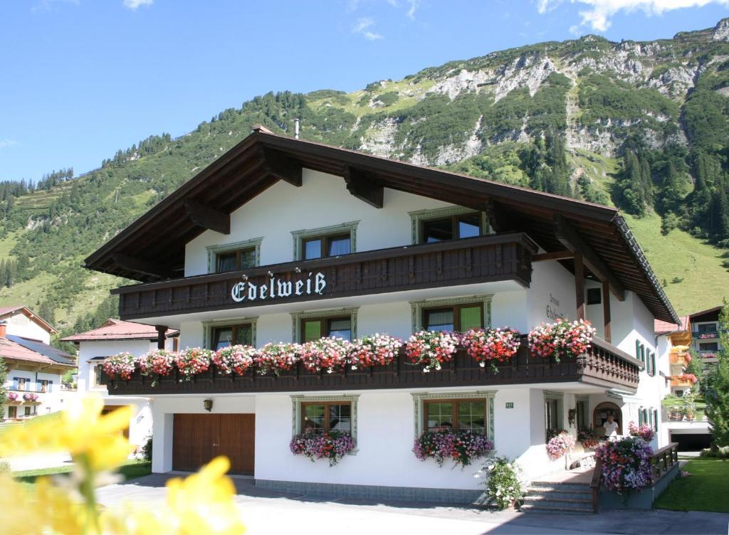 Hotel Garni Edelweiss Лех Экстерьер фото