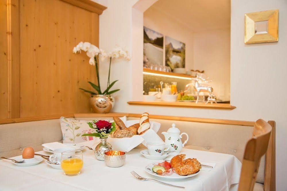 Hotel Garni Edelweiss Лех Экстерьер фото