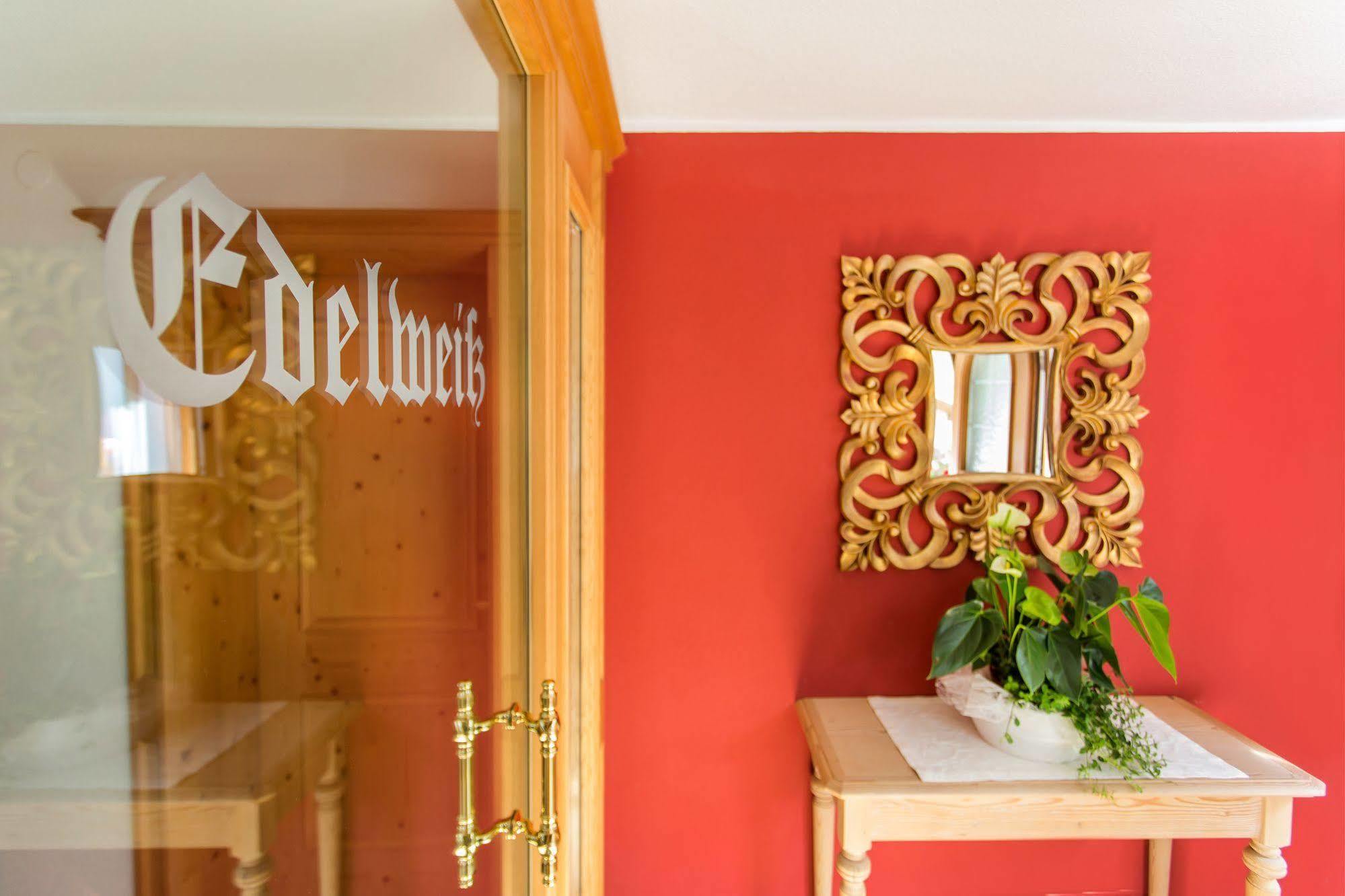 Hotel Garni Edelweiss Лех Экстерьер фото